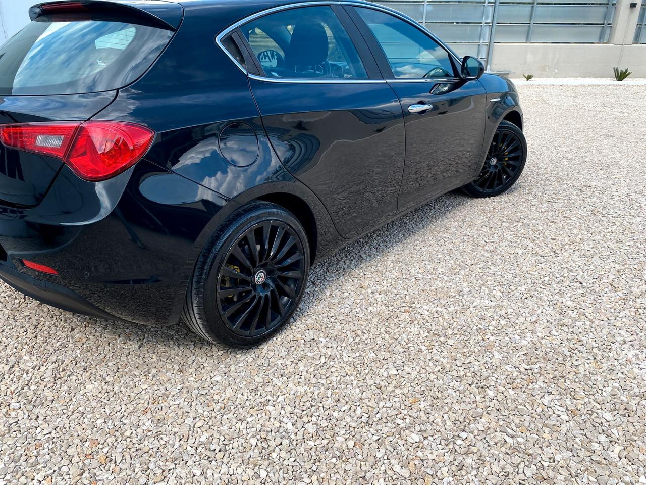 Alfa Romeo Giulietta 1.6 JTDm-2 105 CV Exclusive