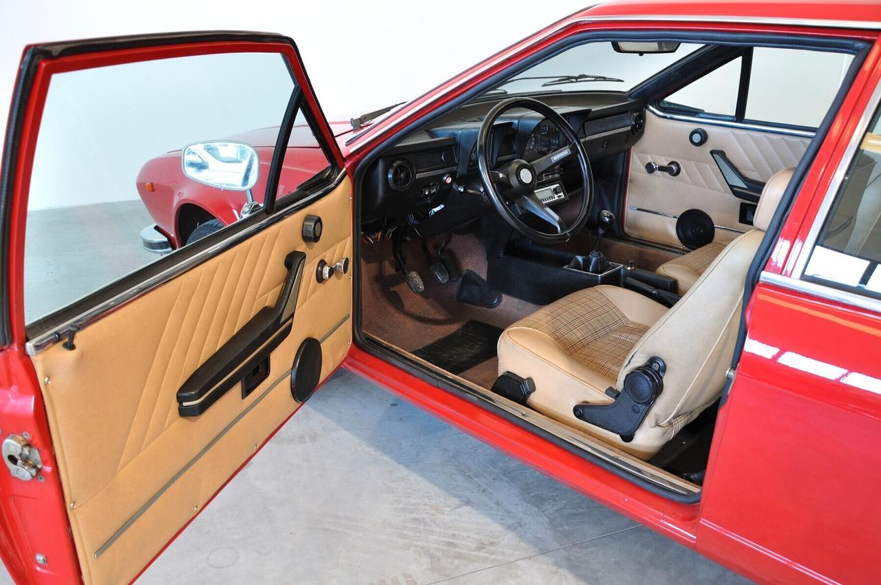 Alfa Romeo Alfetta Gt 1.6 ASI Rosso Alfa