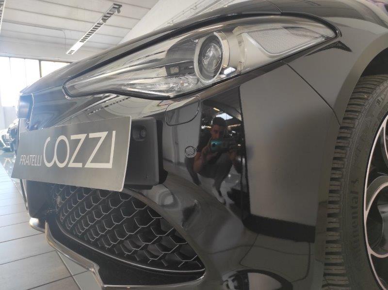ALFA ROMEO Giulia (2016) - Giulia 2.0 Turbo 280 CV AT8 AWD Q4 Ti
