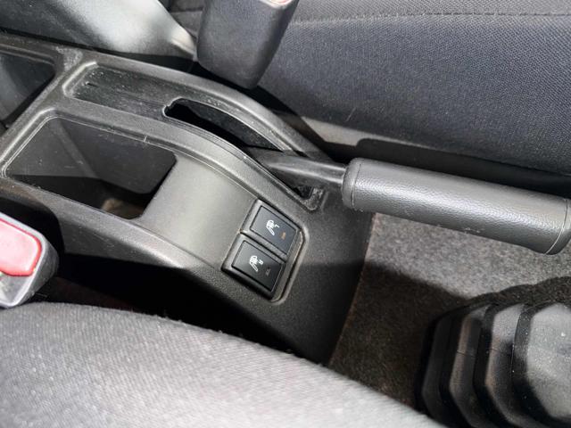 SUZUKI Jimny 1.5 5MT Top