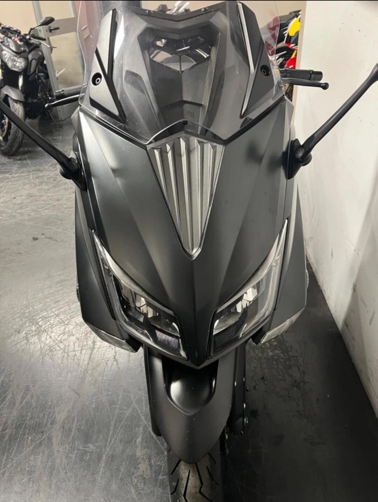 Yamaha TMAX 530