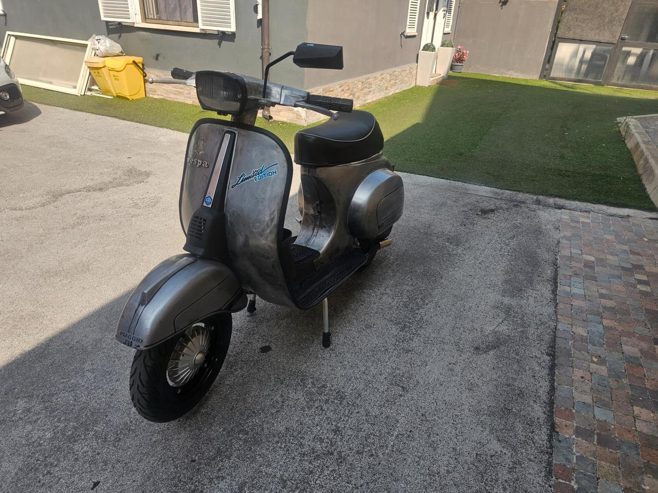 Piaggio Vespa 50 Special