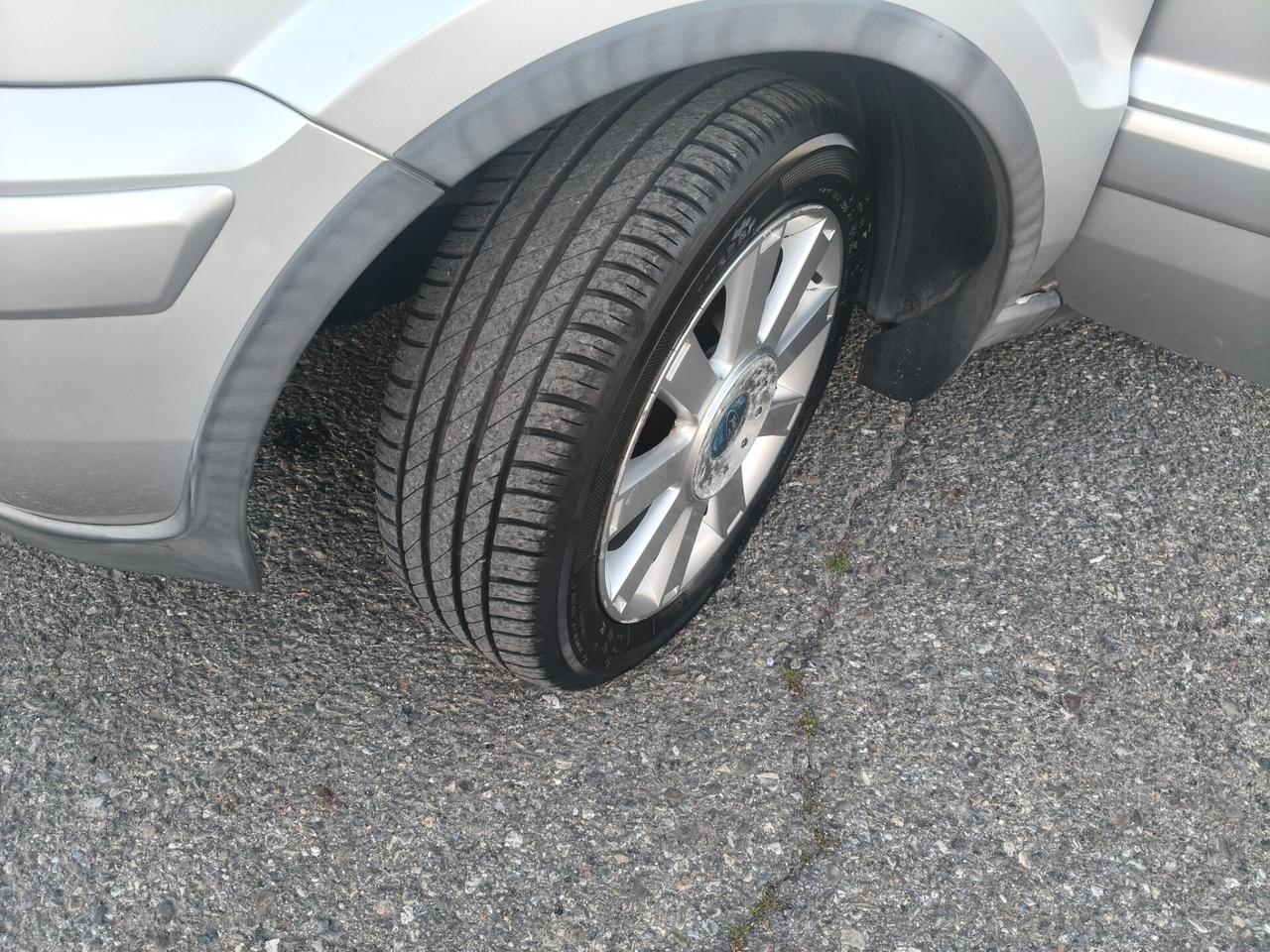 Ford Fusion 1.6 5 porte SOLAMENTE 115.000 KM