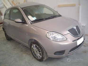 Lancia Ypsilon 1.3 MJT 75CV Oro