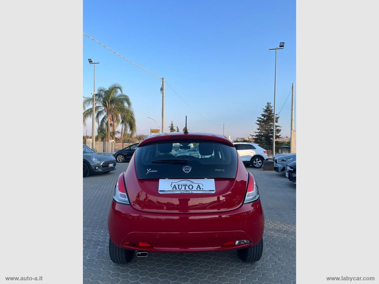 LANCIA Ypsilon 1.0 FireFly 5p.S&S Hybrid Silver Vecchio proprietario privato NO EX NOLEGGIO