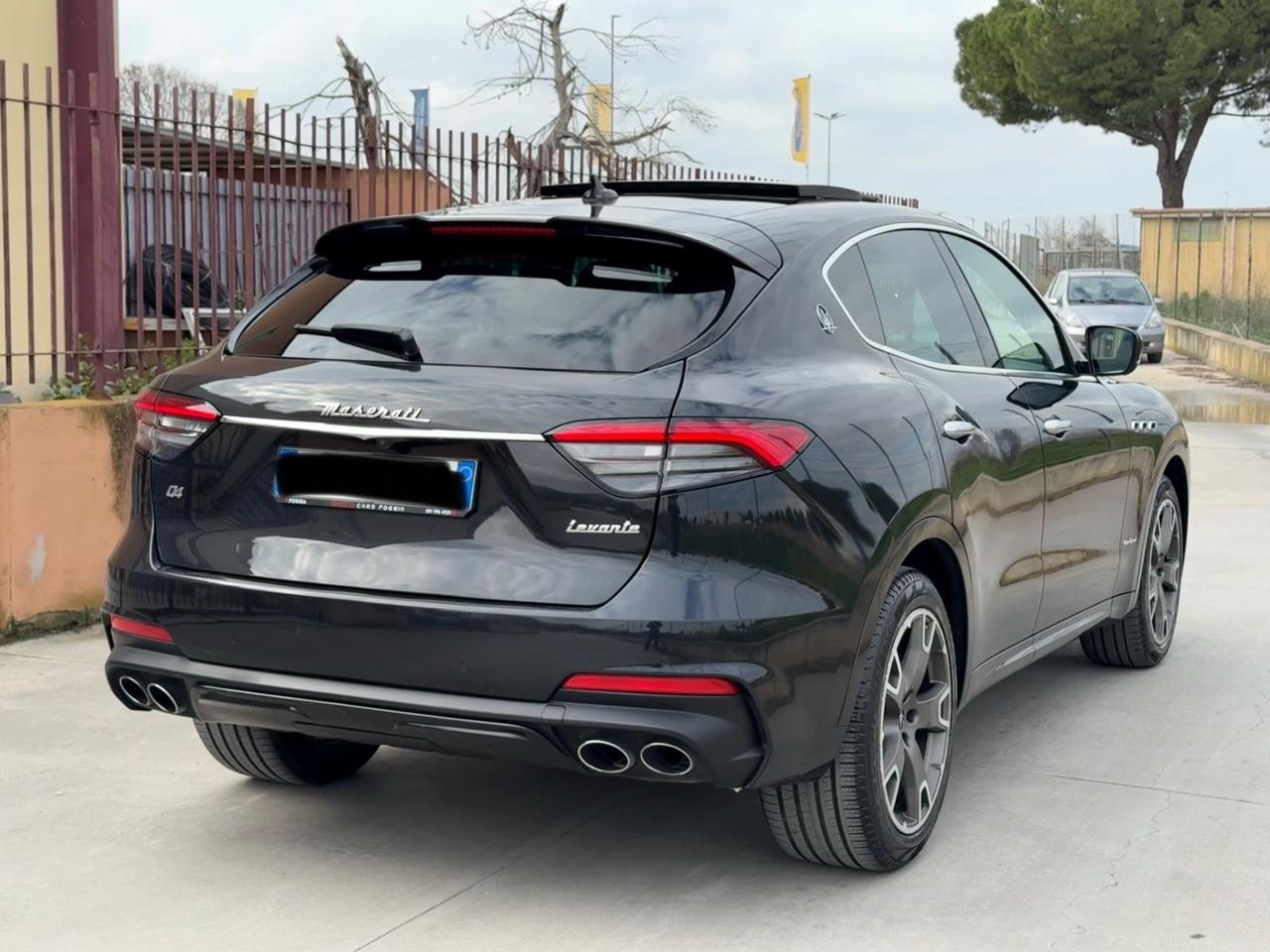 Maserati Levante 3.0 250 cv Gransport tetto