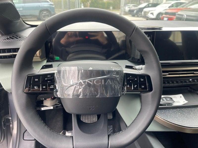 Lancia Ypsilon Ibrida Ibrida 100cv Ypsilon e-DCT extrascomnto 1000 € in caso di finanziamento