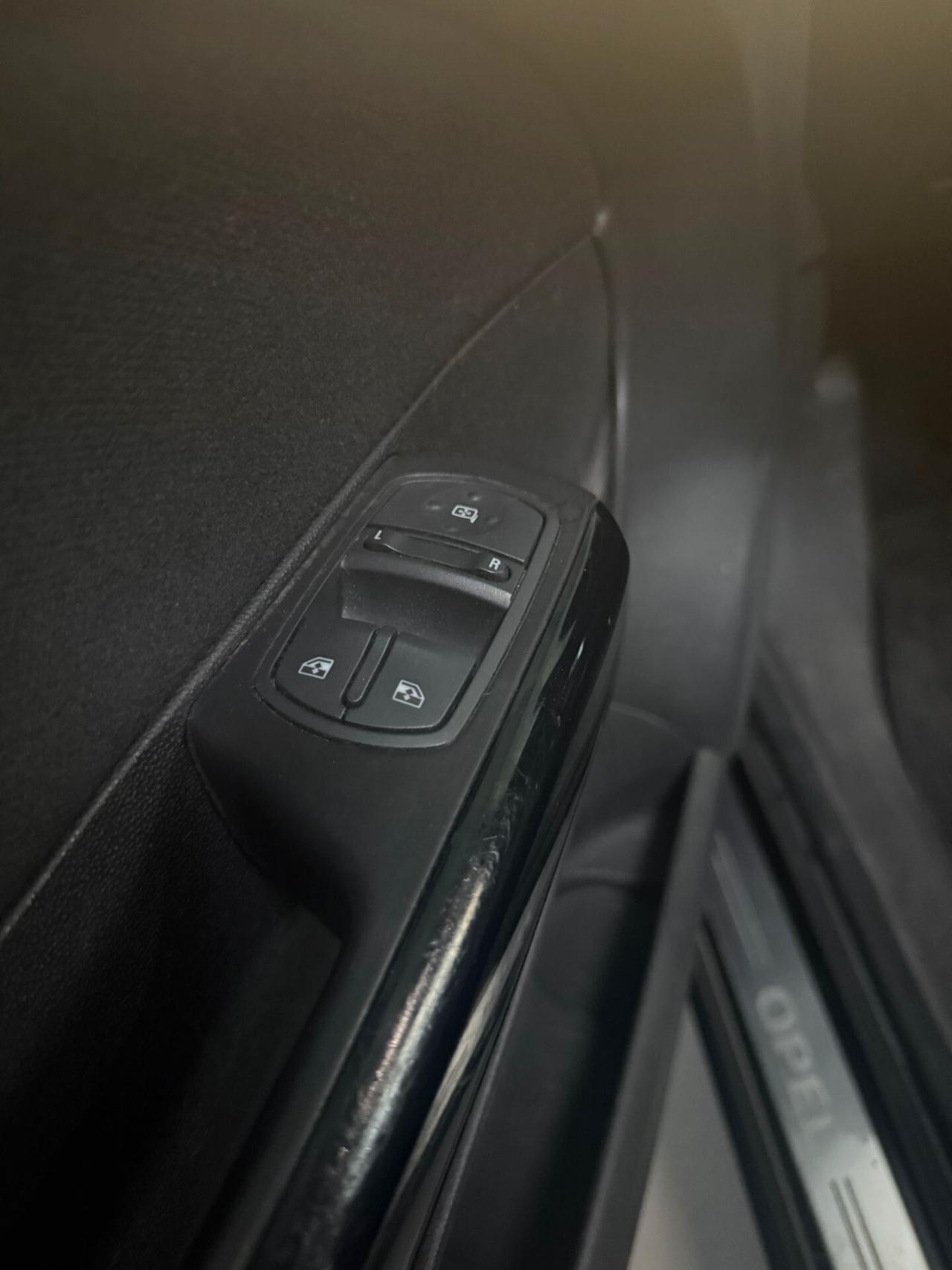 CORSA1.2CC 86CV OK NEOPATENTATI!