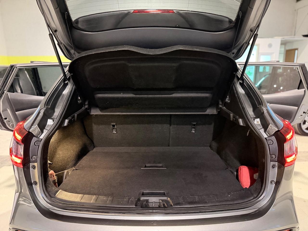 Nissan Qashqai 1.6 dCi 4WD Tekna+Tetto