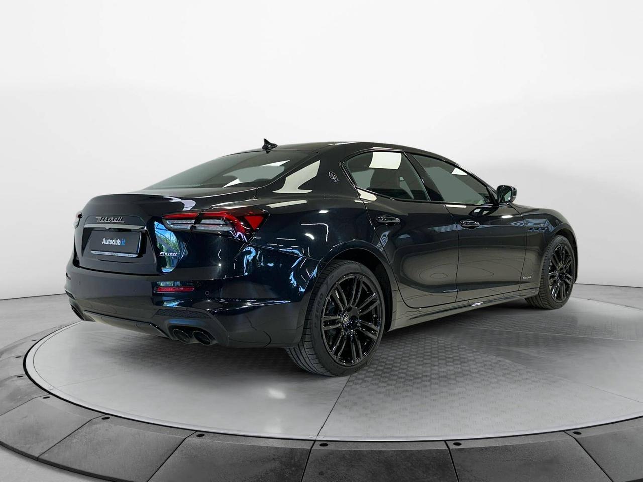 Maserati Ghibli Gransport 330cv