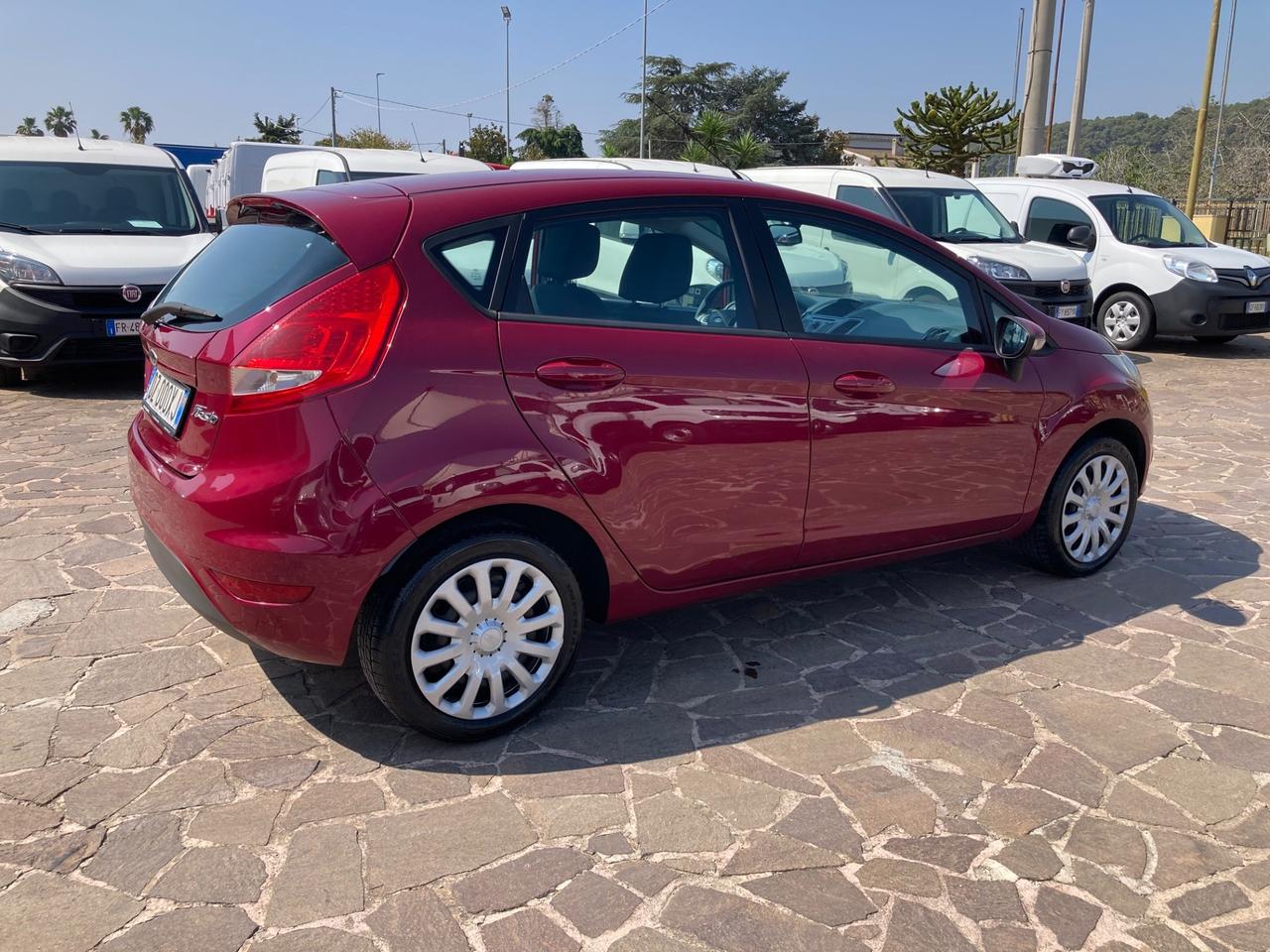 Ford Fiesta Fiesta+ 1.2 82CV 5 porte NEOPATENTATI