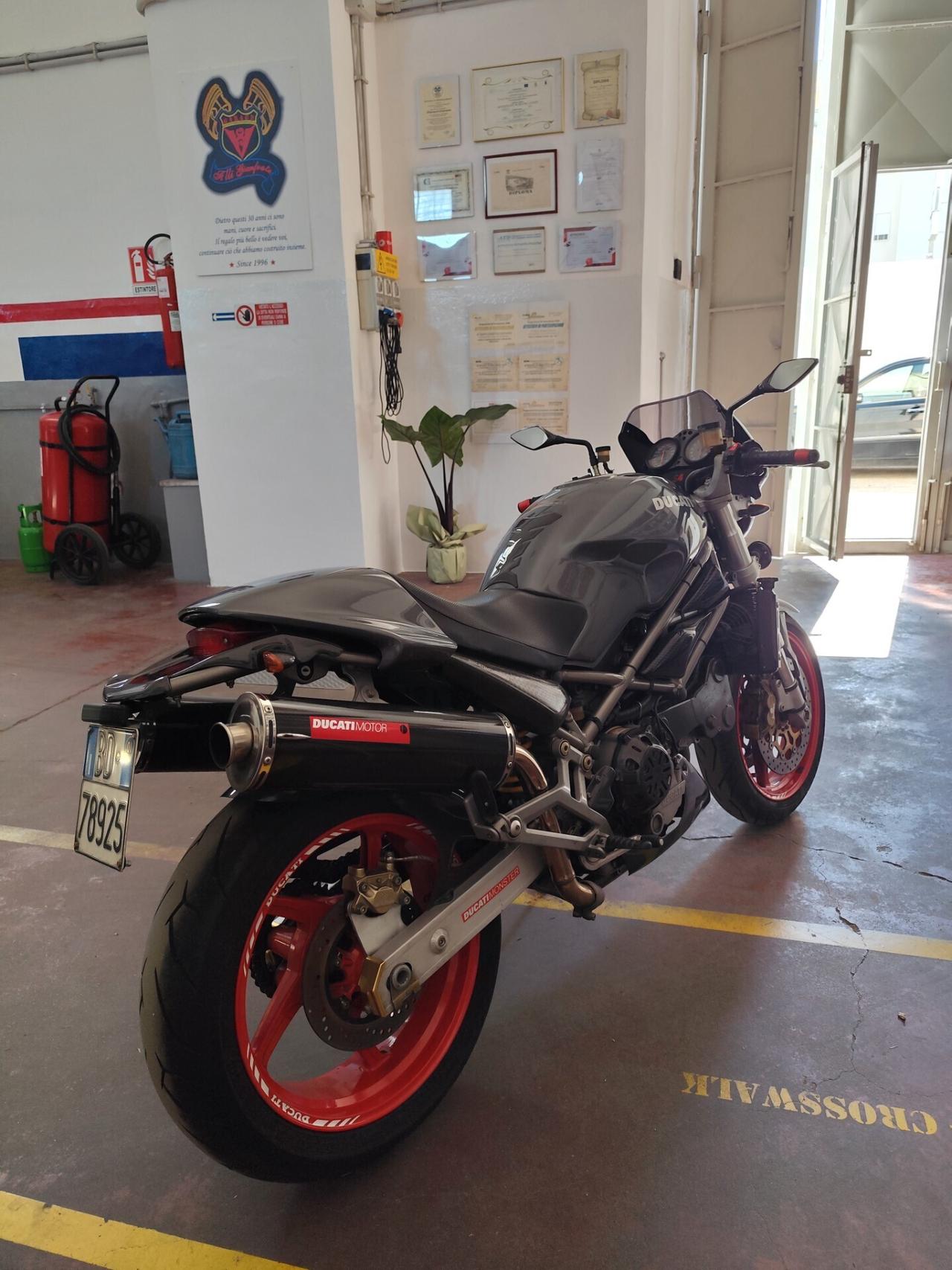 Ducati Monster 900 S4 SENNA