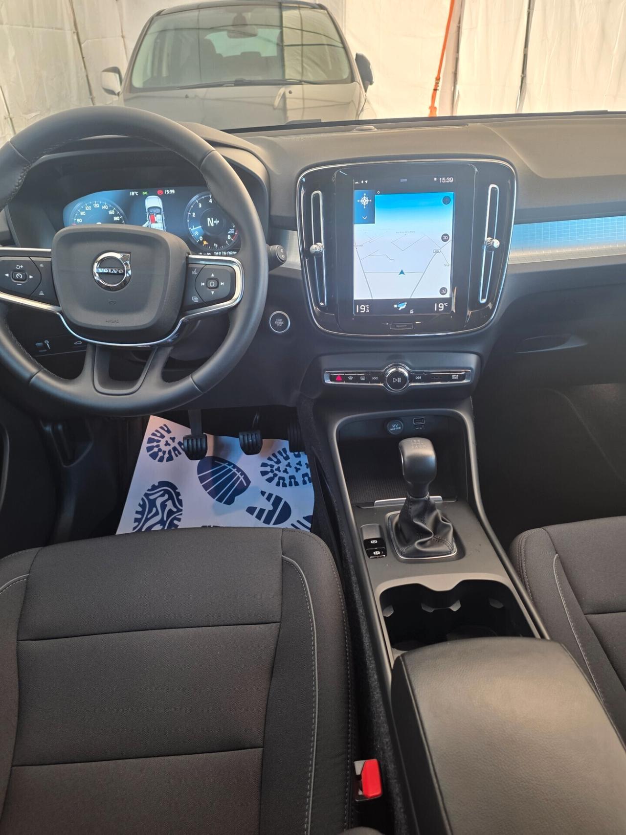 Volvo XC40 T2 Business FINANZIABILE