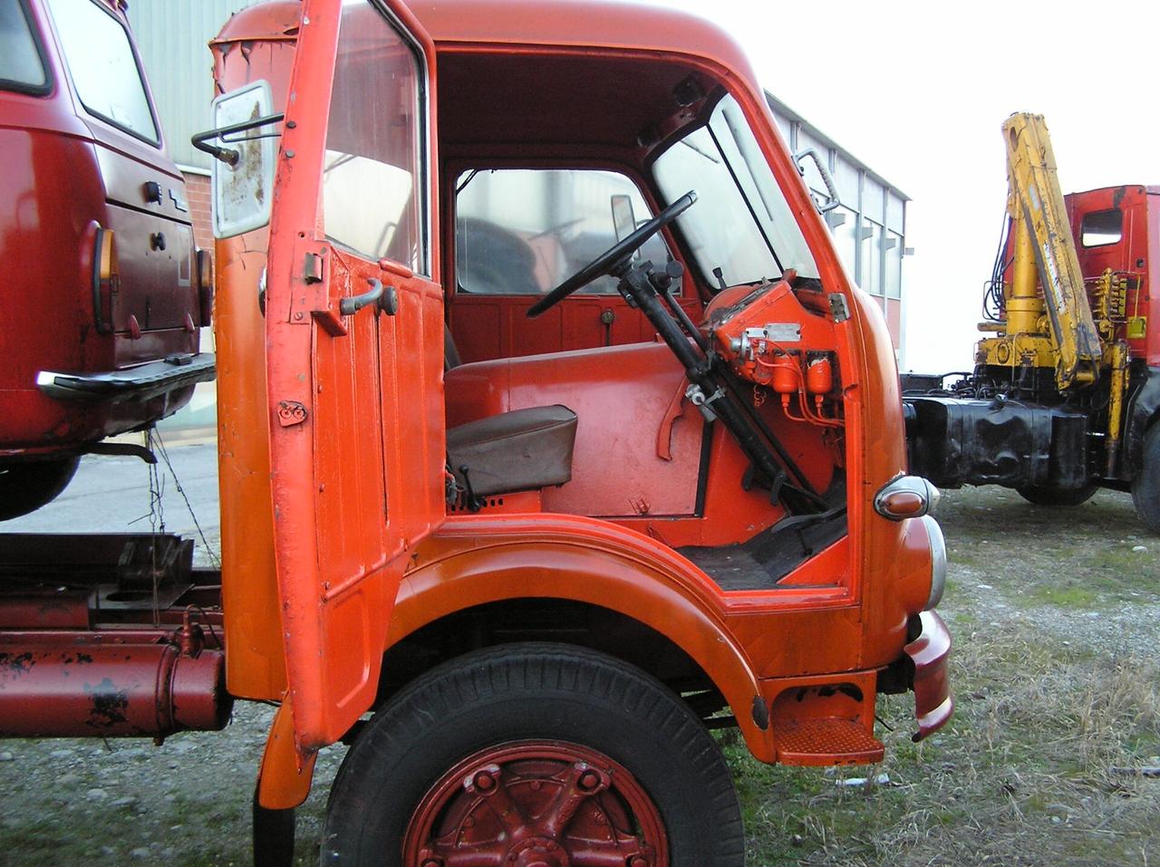 Autocarro OM LEONCINO d'epoca