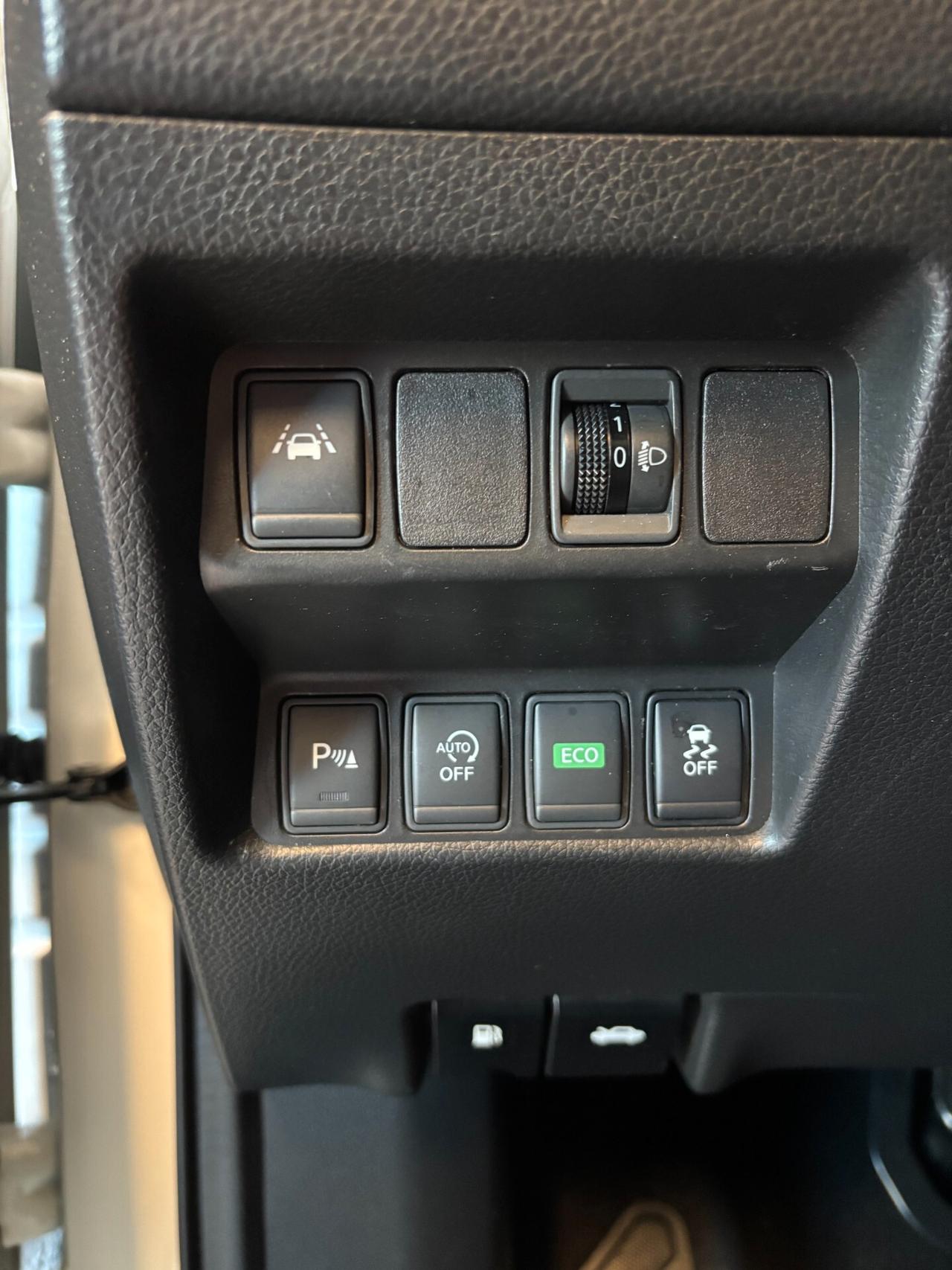 Nissan Qashqai 1.6 dci Tekna 2wd 130cv xtronic E6