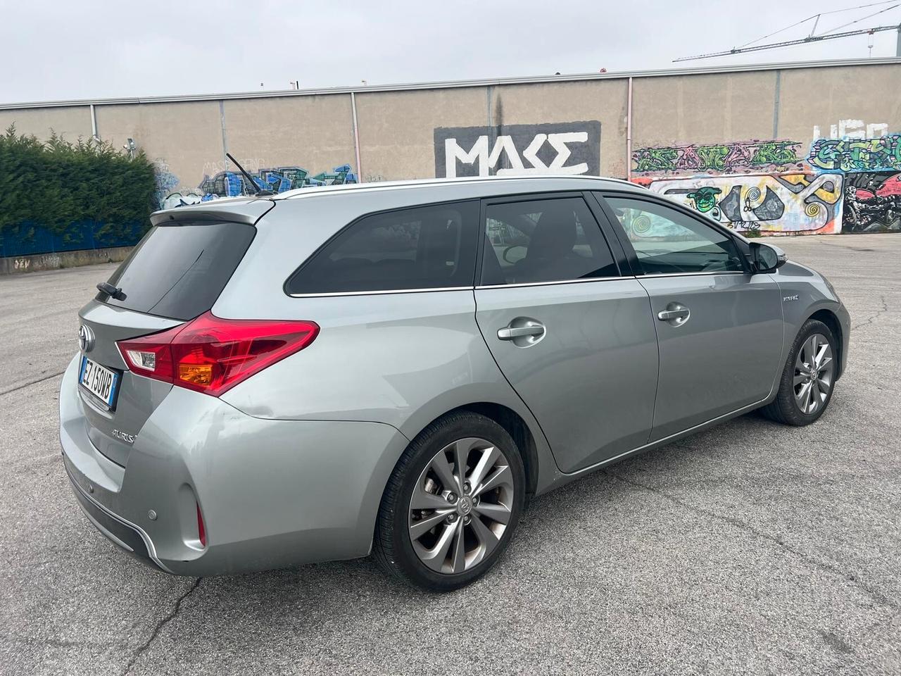 Toyota Auris Touring Sports 1.8 Hybrid Business