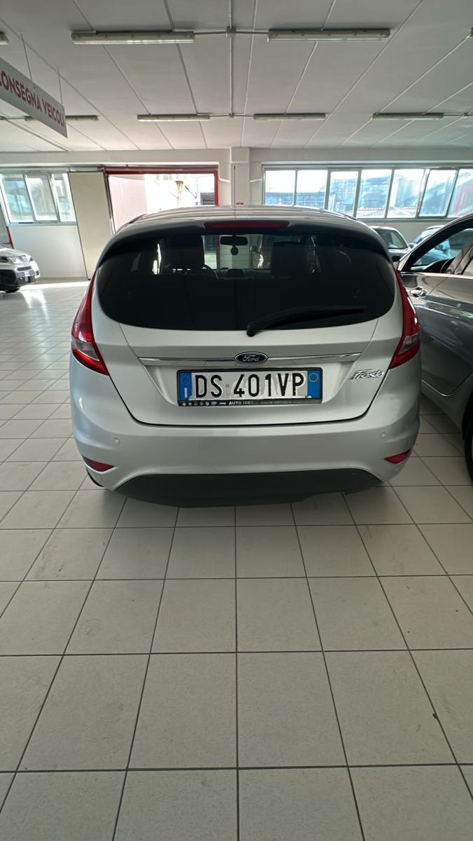 FORD - Fiesta - 1.2 16V 82CV 5p. Titanium Bs. GPL