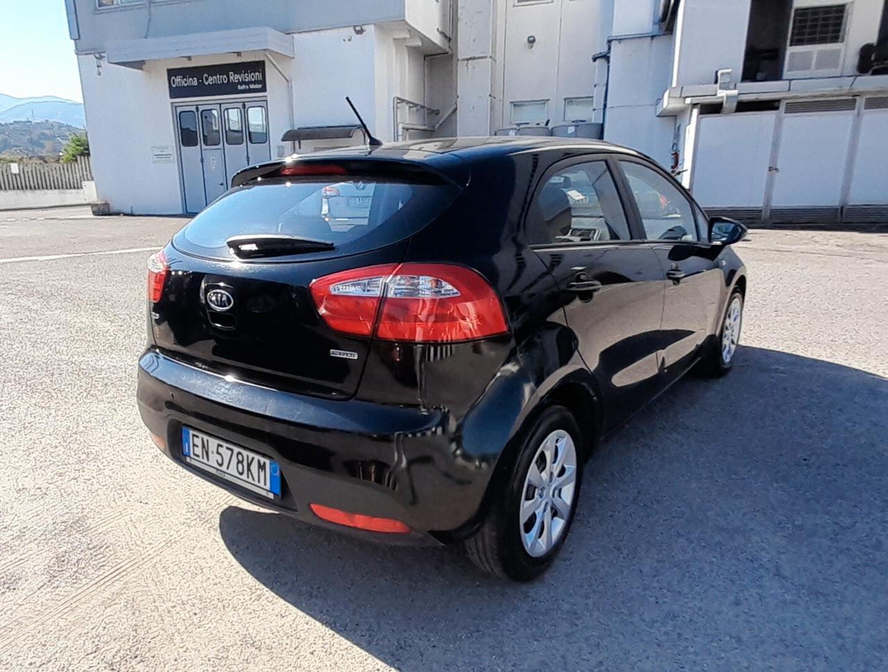 Kia Rio 1.4 CRDi WGT 5p. EX