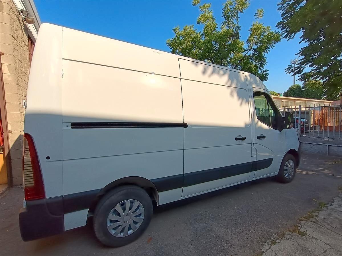 Renault Master 2.3 dci Alto euro 6D 135cv L2H2