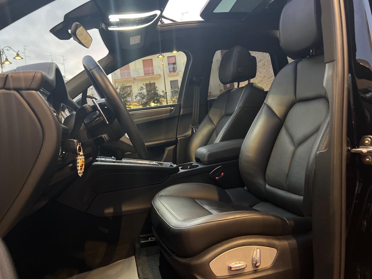 Porsche Macan 2.0 Turbo 265 CV TETTO