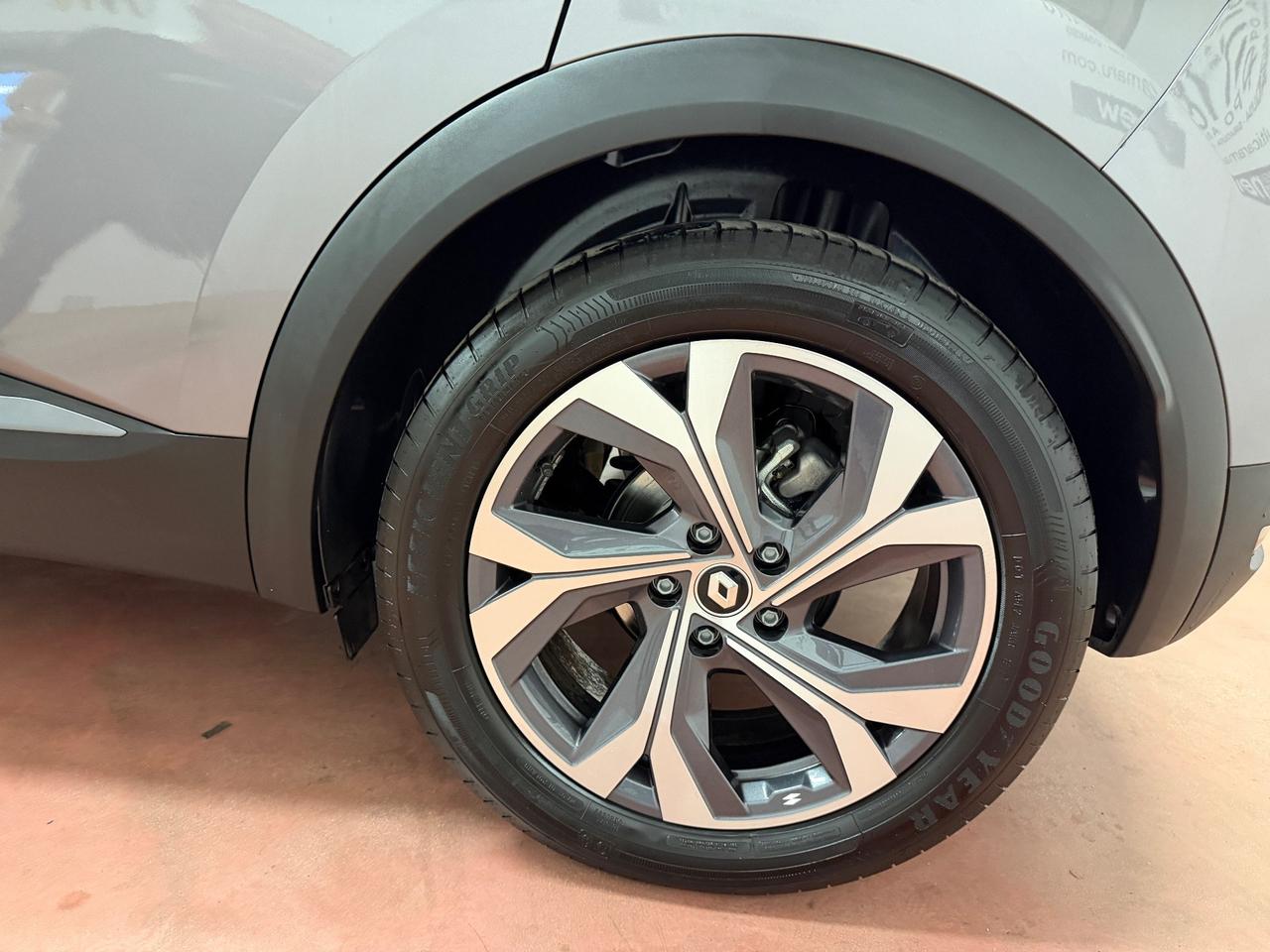 Renault Captur Full Hybrid E-Tech 145 CV RS Line