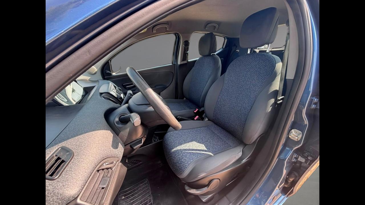 LANCIA Ypsilon III 2021 - Ypsilon 1.0 firefly hybrid Silver s&s 70cv