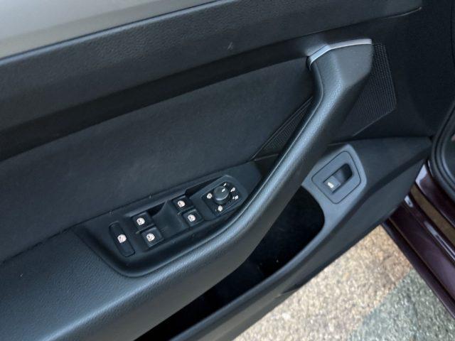 VOLKSWAGEN Passat Variant 1.6 TDI SCR DSG Business BMT HIGHLINE FULL