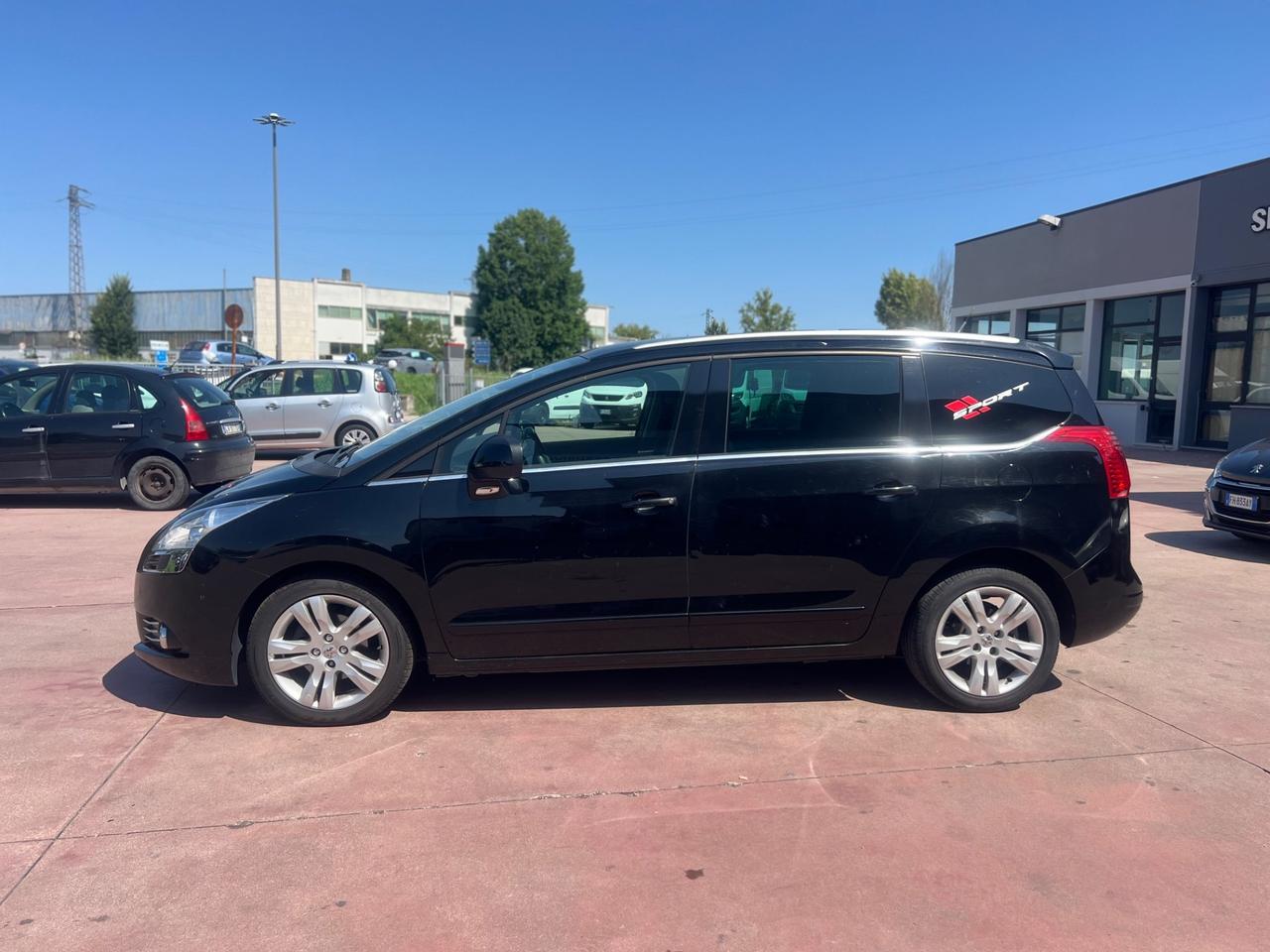 Peugeot 5008 1.6 HDi 112CV Allure