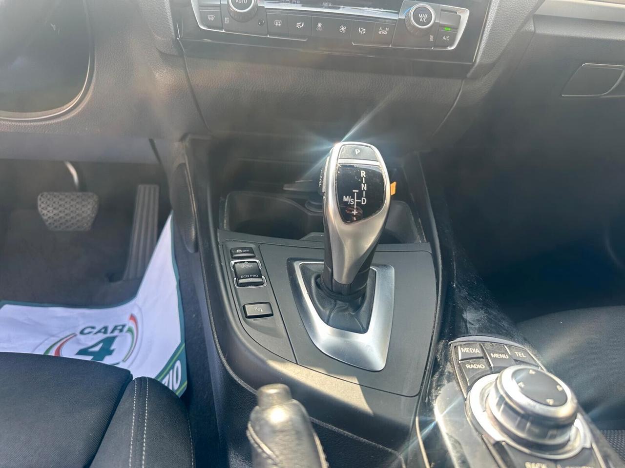 Bmw 120d xDrive 5P Urban AUTOM.