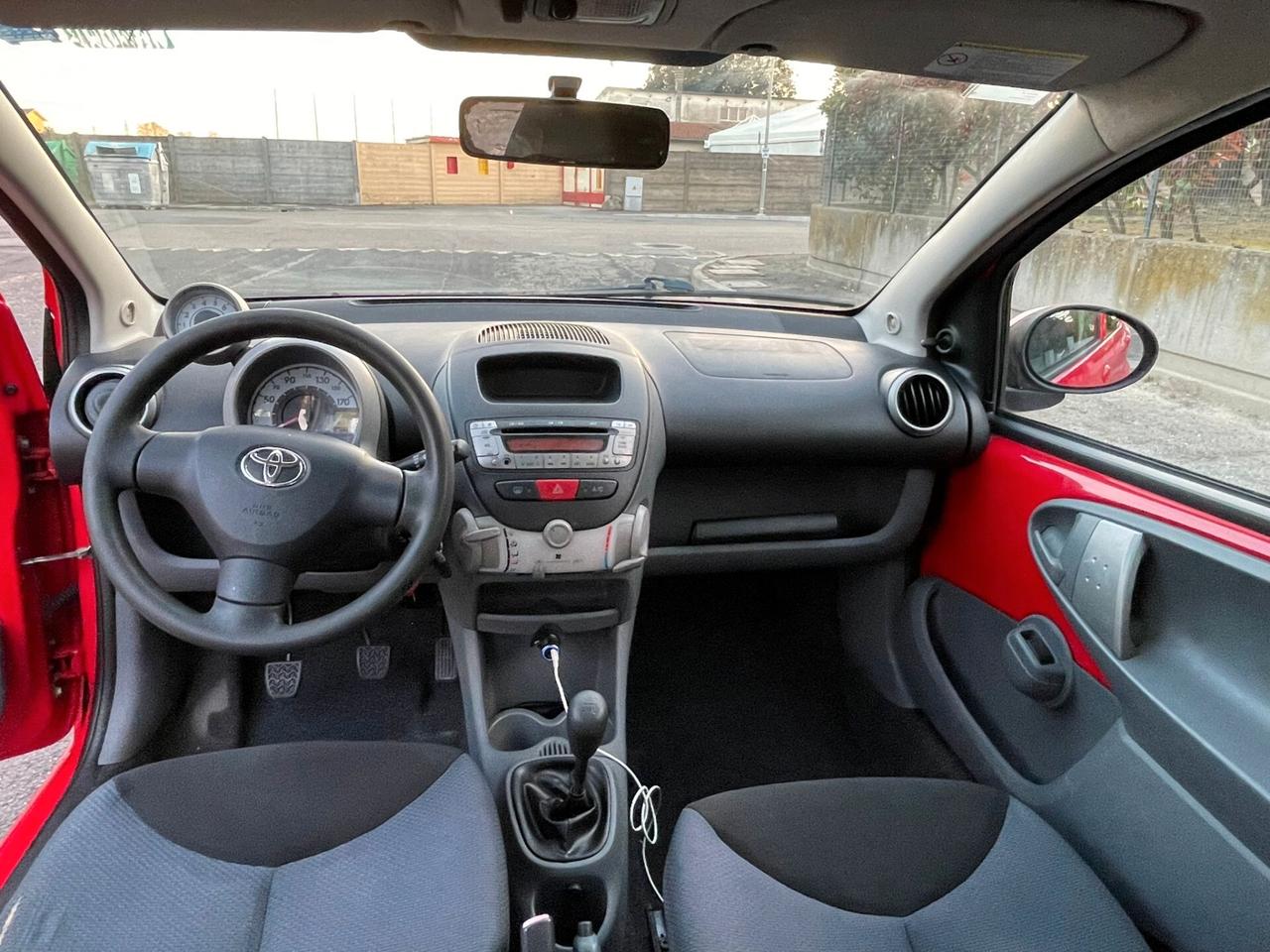 Toyota Aygo 2006 1.0 12V VVT-i 5 porte Sol BLUETOOTH KM CERTIFICATI NEOPATENTATI