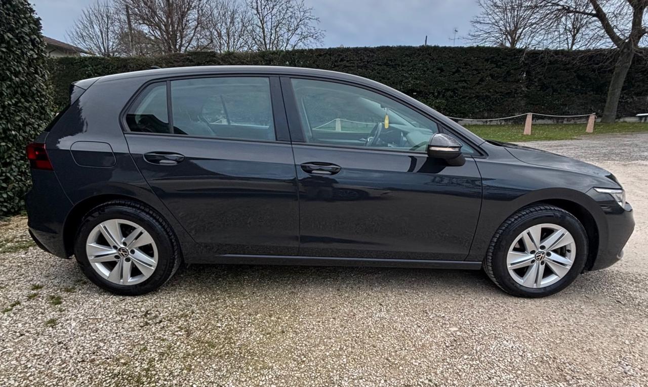 Volkswagen Golf 1.0 eTSI EVO DSG Life