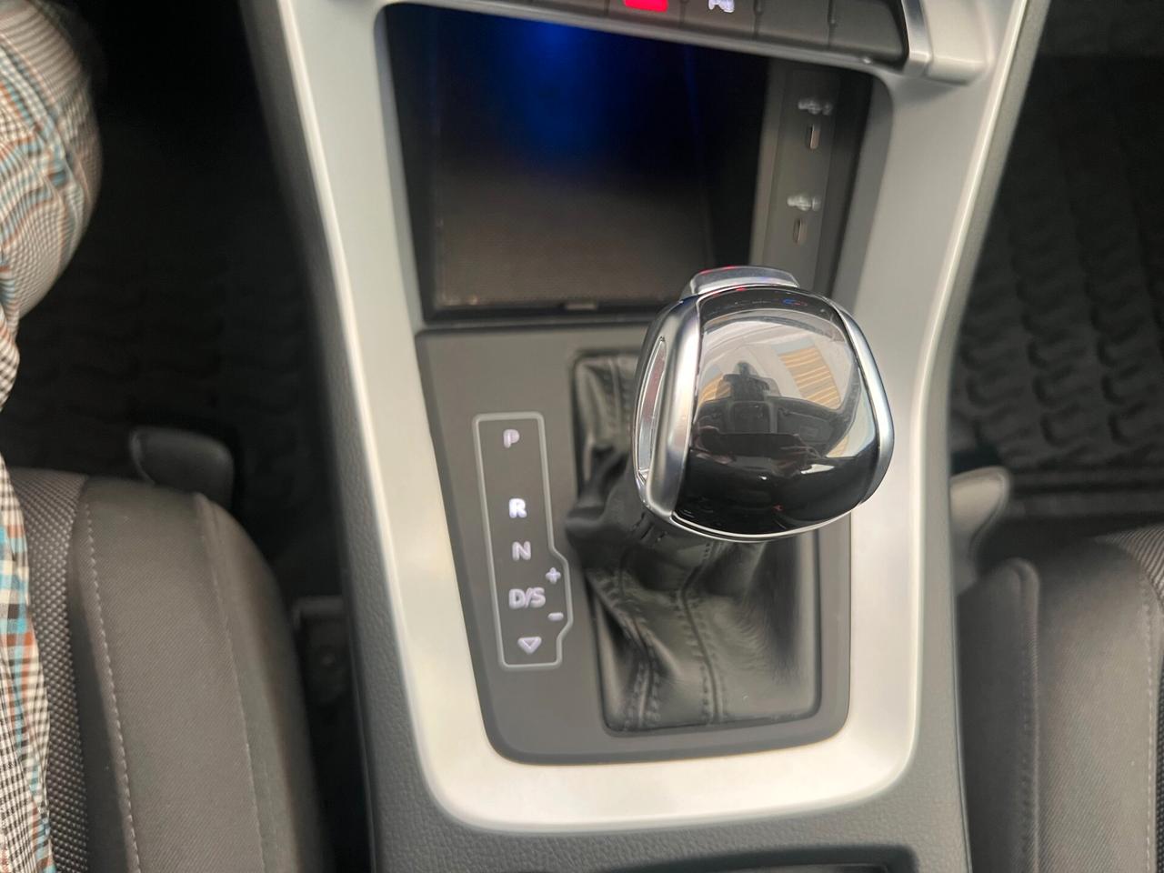 Audi Q3 35 TDI S tronic Business Advanced solo 73.543km tagliandati audi