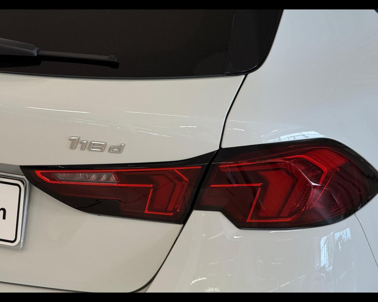 BMW Serie 1 (F70) - 118d MSport