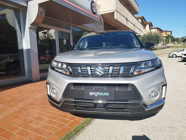 Suzuki Vitara 1.4 Hybrid Top