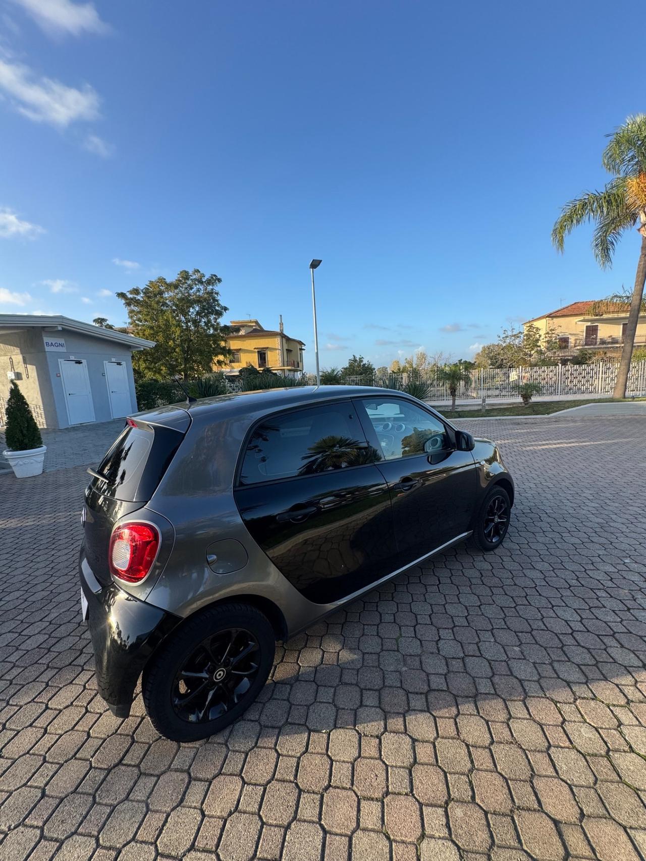 Smart ForFour 70 1.0 Youngster