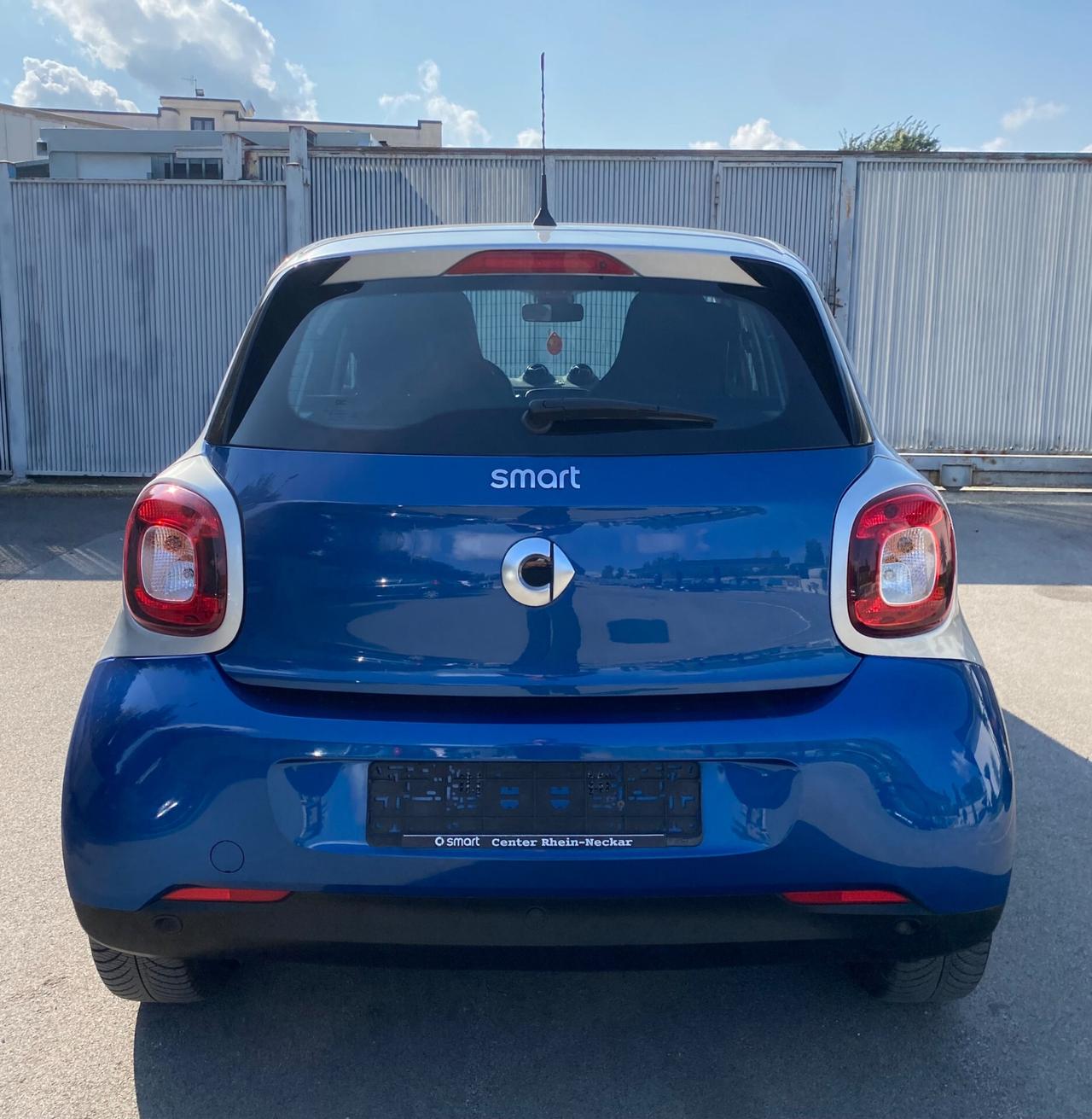 Smart ForFour 70 1.0 Passion