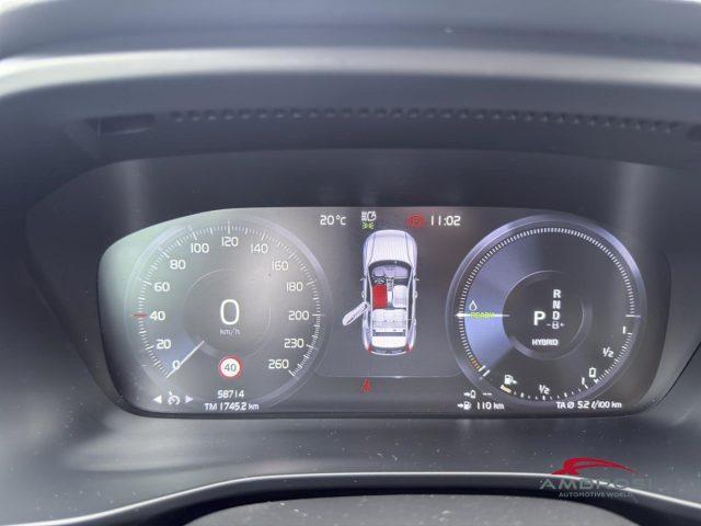 VOLVO XC40 T4 Recharge Plug-in Hybrid automatico Essential