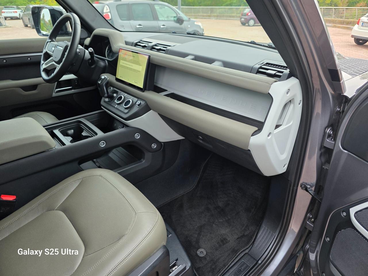 Defender 110 3.0D I6 200CV X-Dynamic iva esposta