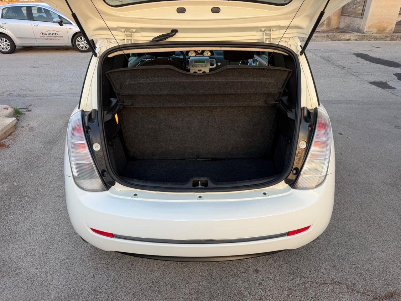 Lancia Ypsilon 1.2 benzina 69 cv 2011