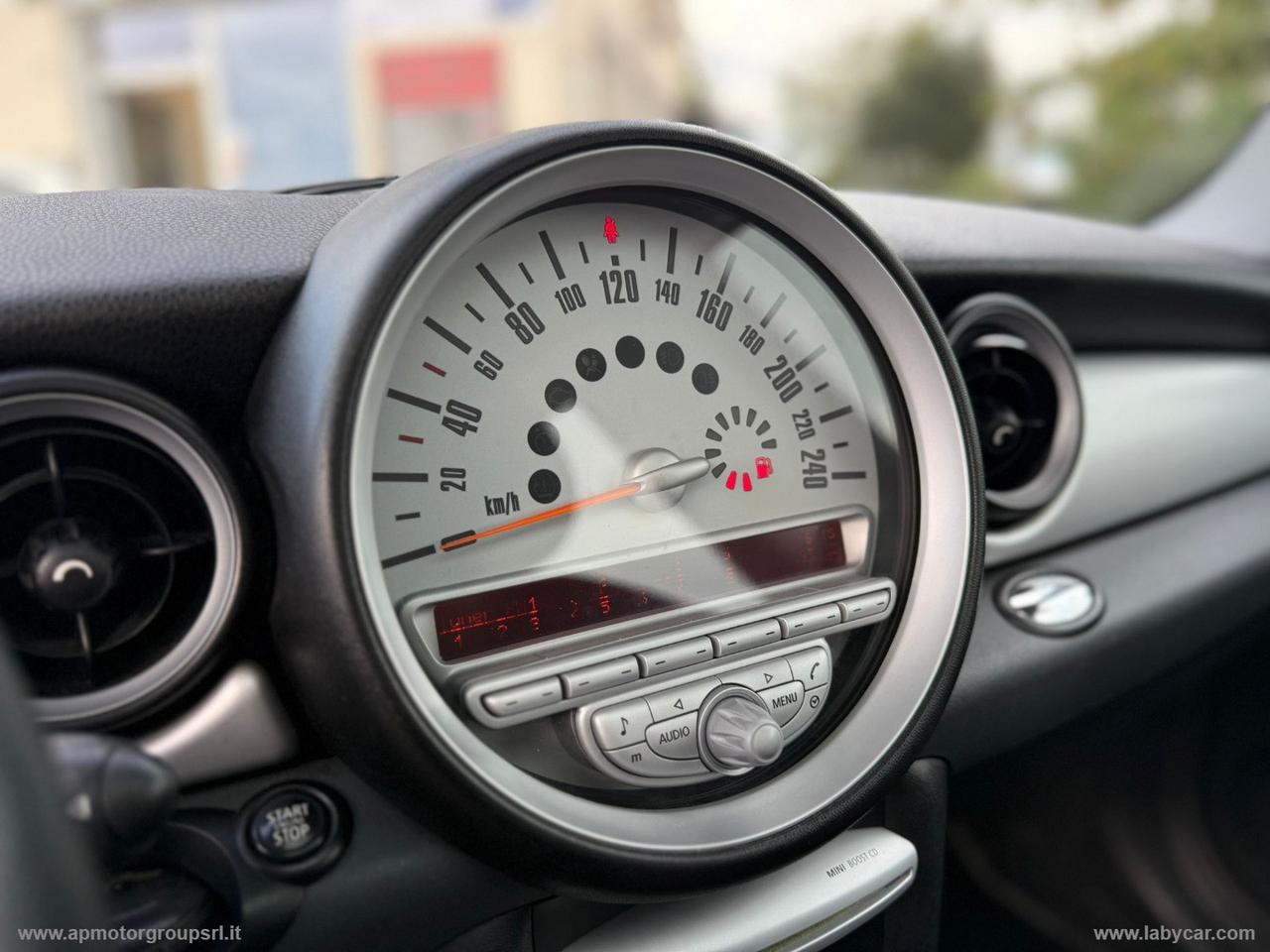 MINI 1.6 16V COOPER D