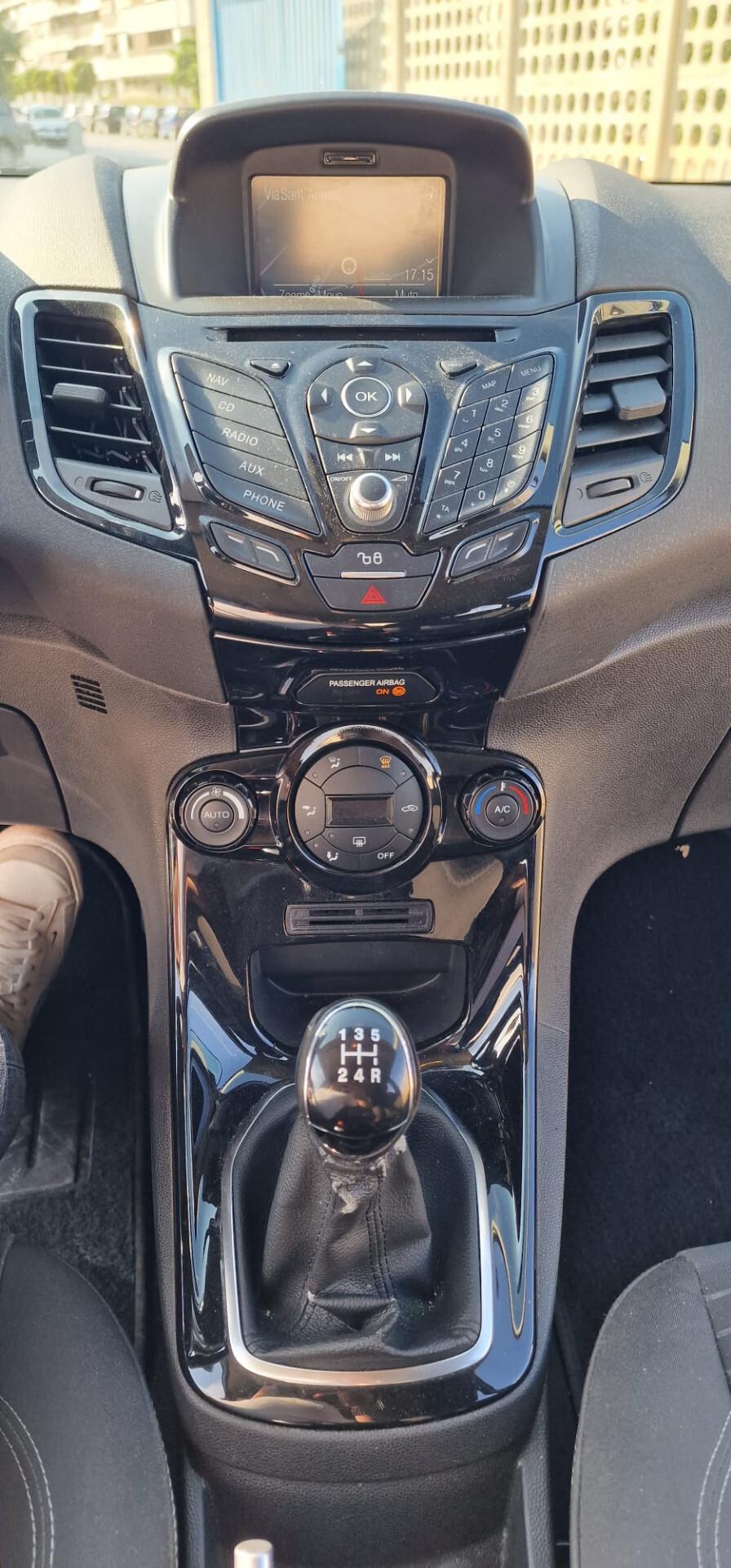 Ford Fiesta 1.5 TDCi 75CV 5 porte Black & White Edition 2015