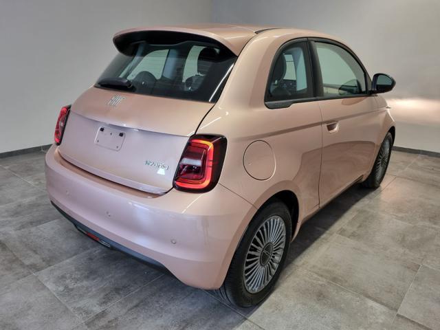 FIAT 500 Berlina Hybrid Icon