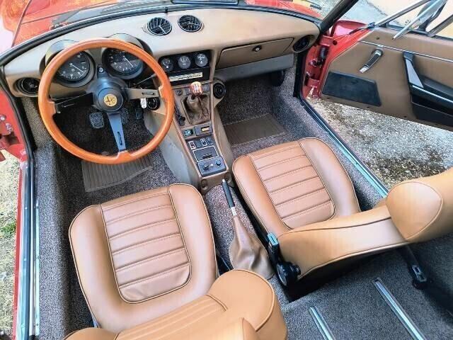 Alfa Romeo Spider 2.0 Veloce
