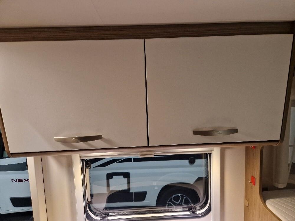 CAMPER VAN CARADO V132