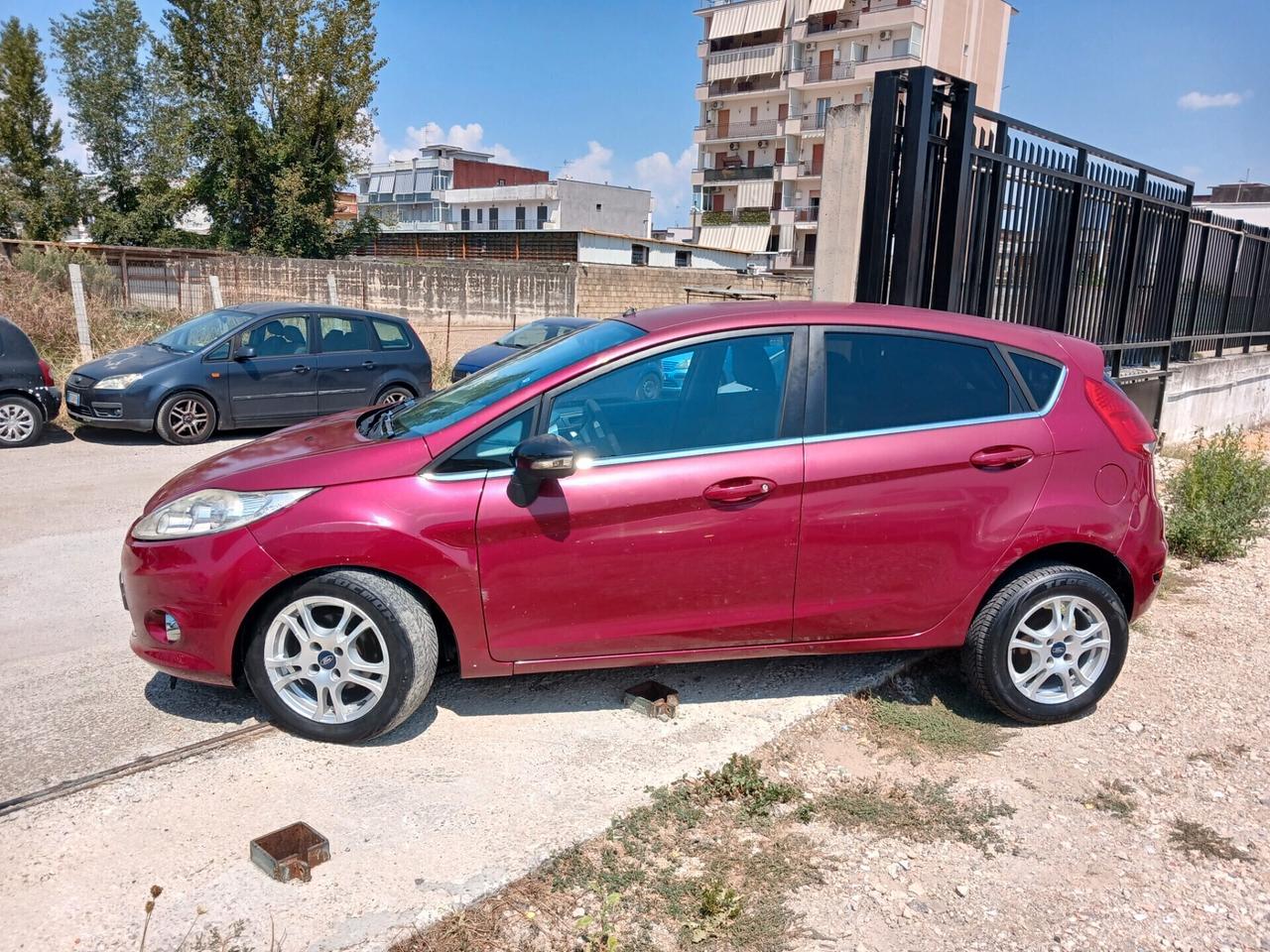 Ford Fiesta 1.4 TDCi 5p. Titanium