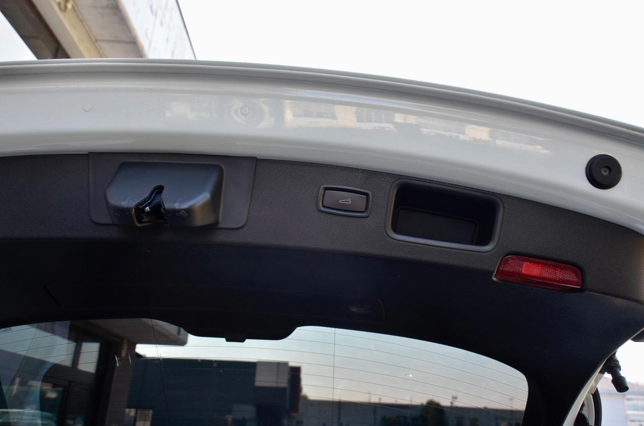 PORSCHE MACAN 2.0 252cv PDK, NO SUPERBOLLO, UFF ITALIANA, EURO 6B, XENO, RETROCAMERA, 21", PERMUTE
