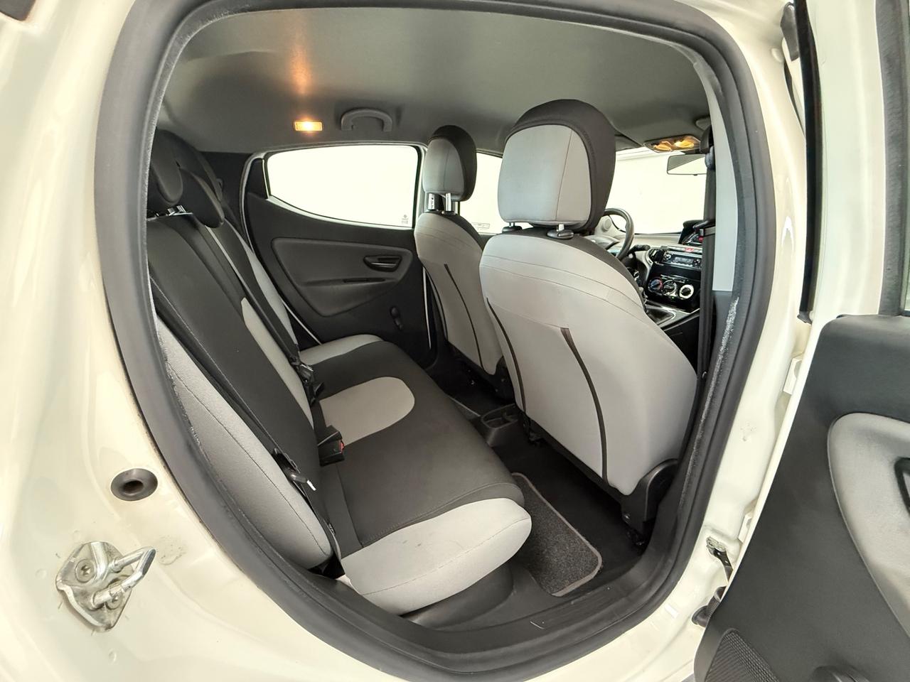 Lancia Ypsilon 1.2 69 CV GPL Gold 02/2015 NEOPATENTATI