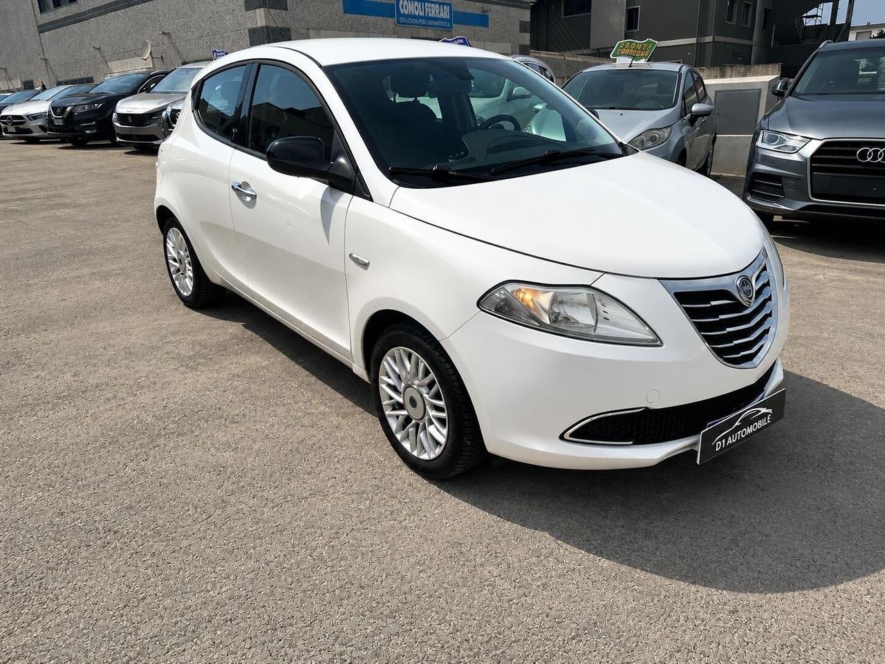 Lancia Ypsilon 1.3 MJT 16V 95 CV 5 porte S&S Silver