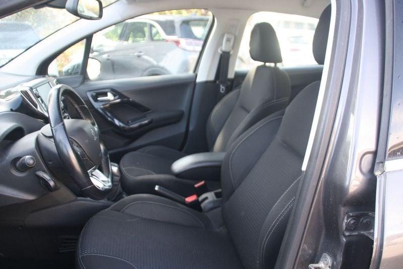 Peugeot 208 Allure PureTech 82cv
