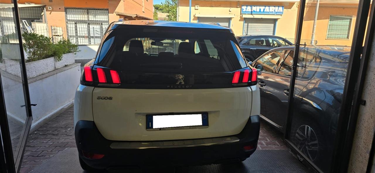 Peugeot 5008 BlueHDi 130 S&S Allure